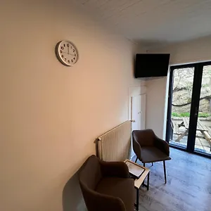 4 Personnes, 1 Chambre, Terrasse, Wifi, Proche Du Centre La Bourboule